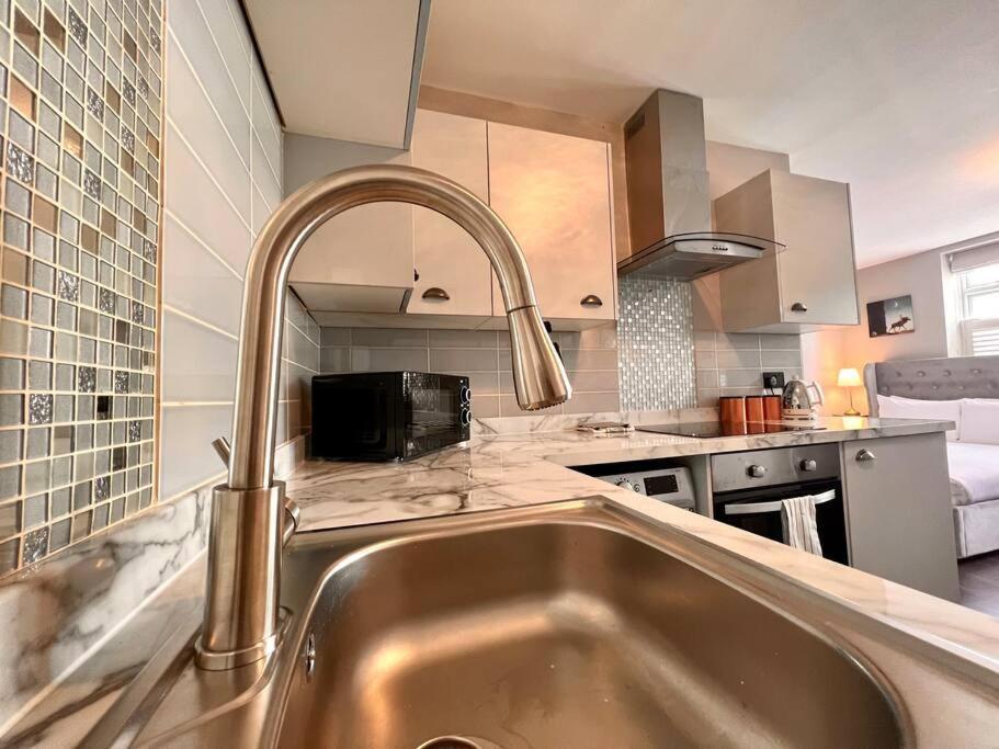 Lovely Studio Close To Brighton Station Экстерьер фото